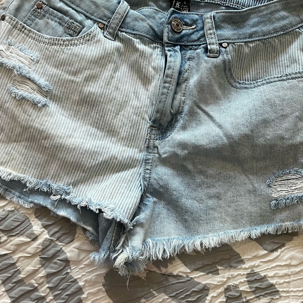 Arizona Jean Company Light Blue Frayed Jean Shorts